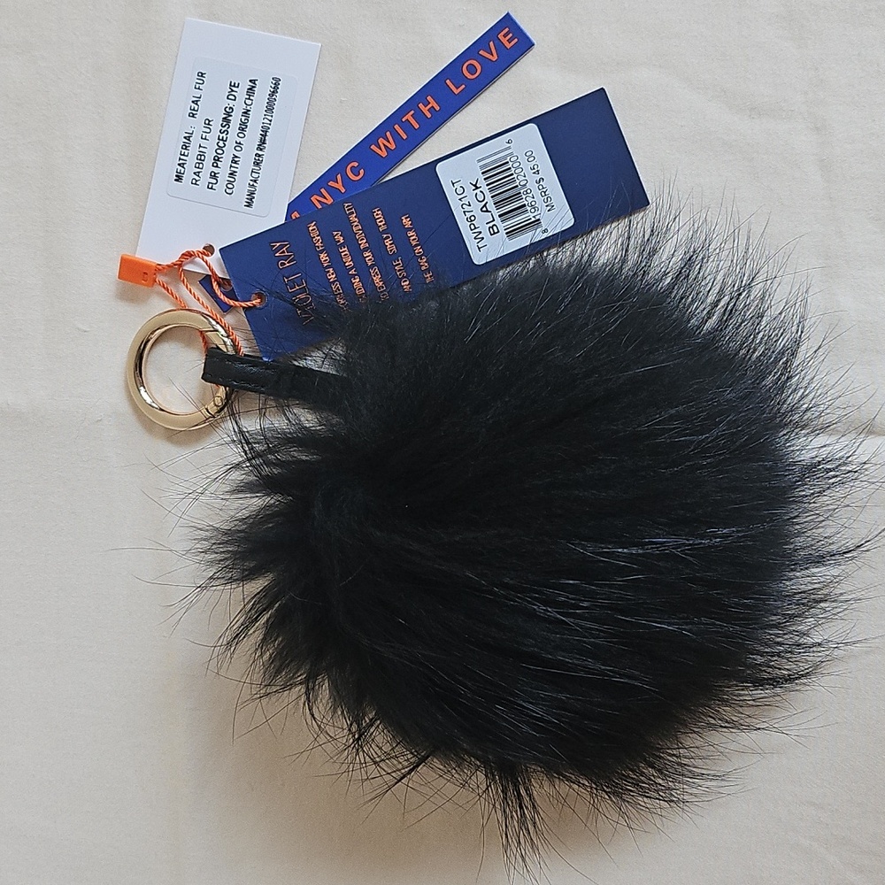 VIOLET RAY Rabbi Fur Charm. - Picture 5 of 5